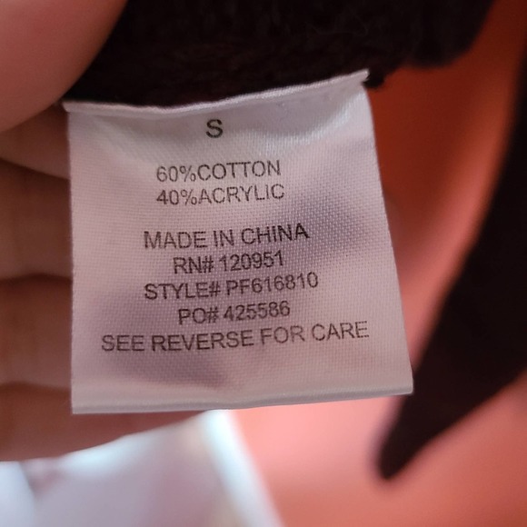 Pink Rose Burgandy V Neck Sweater Size Small - Picture 6 of 6